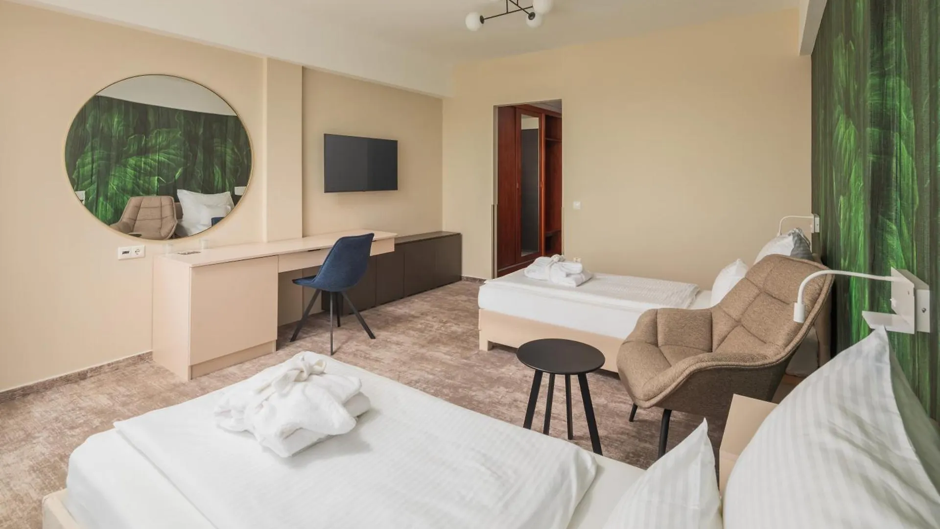 Hotel Atlantis Wellness & Conference Hajduszoboszlo