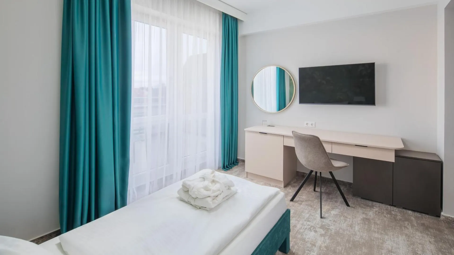 Hotel Atlantis Wellness & Conference Hajduszoboszlo