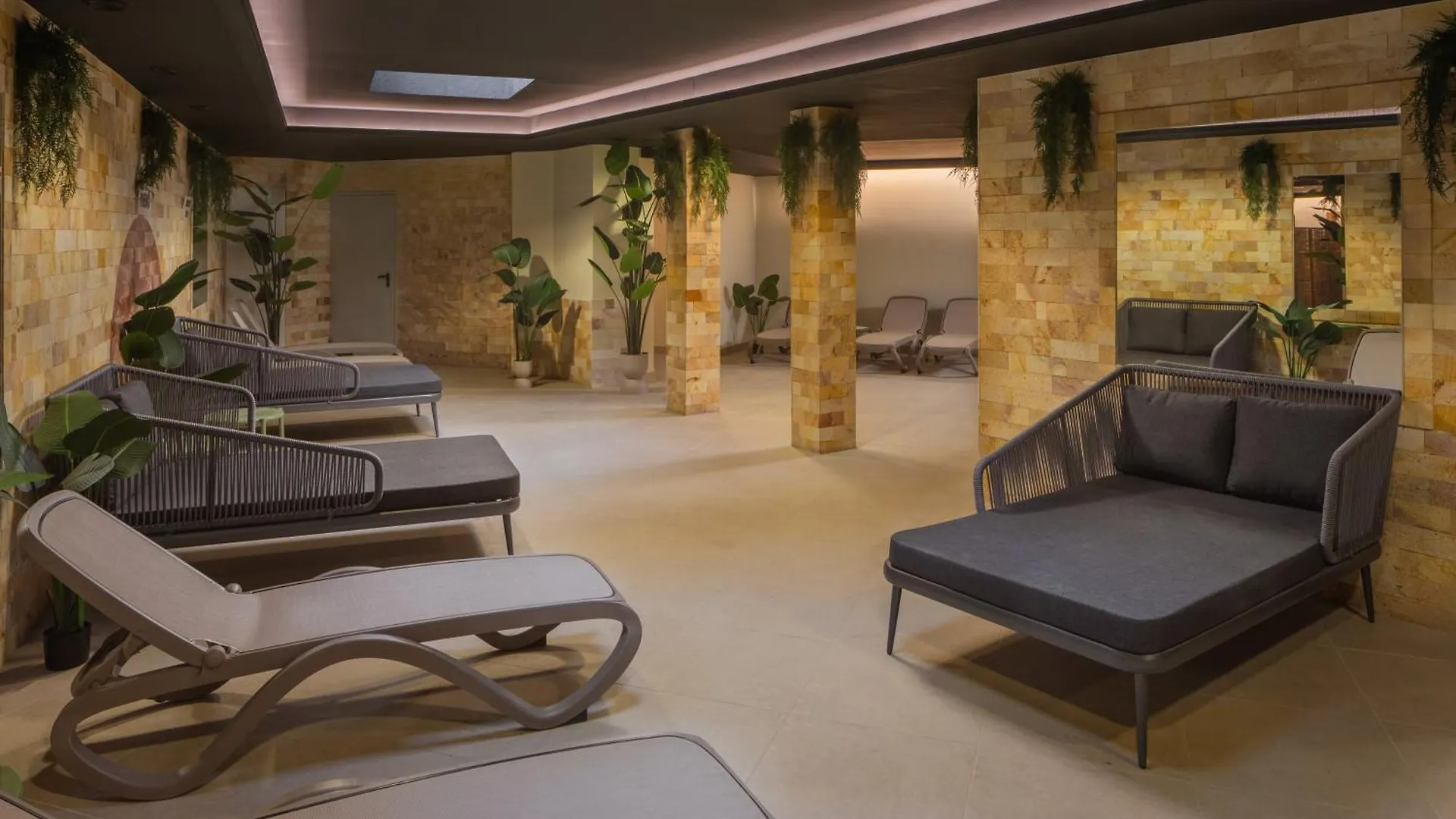 ****  Hotel Atlantis Wellness & Conference Hajduszoboszlo Hungary