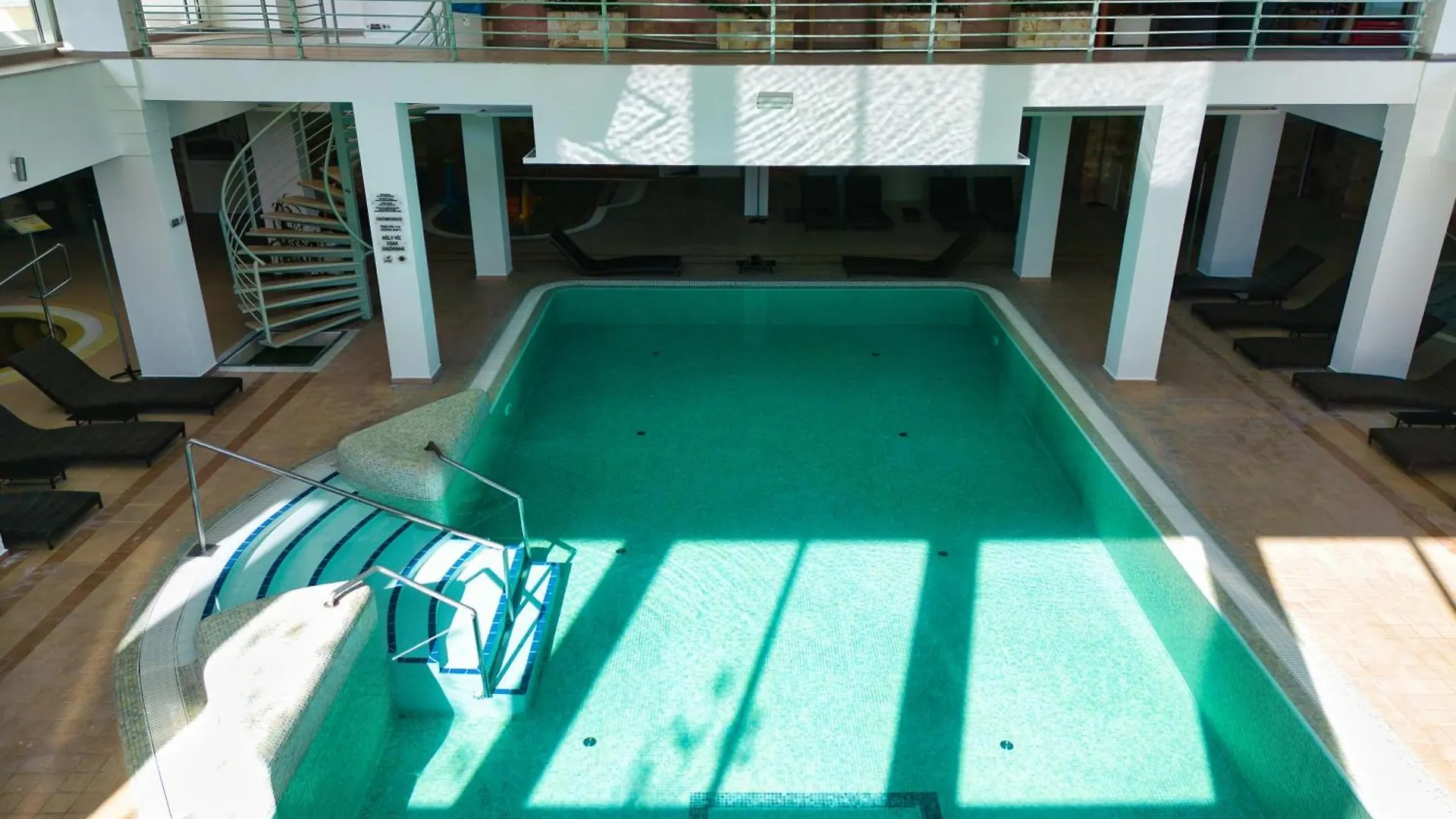 Hotel Atlantis Wellness & Conference Hajduszoboszlo